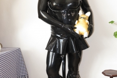 eine Katze in einem BBC feiert Oster