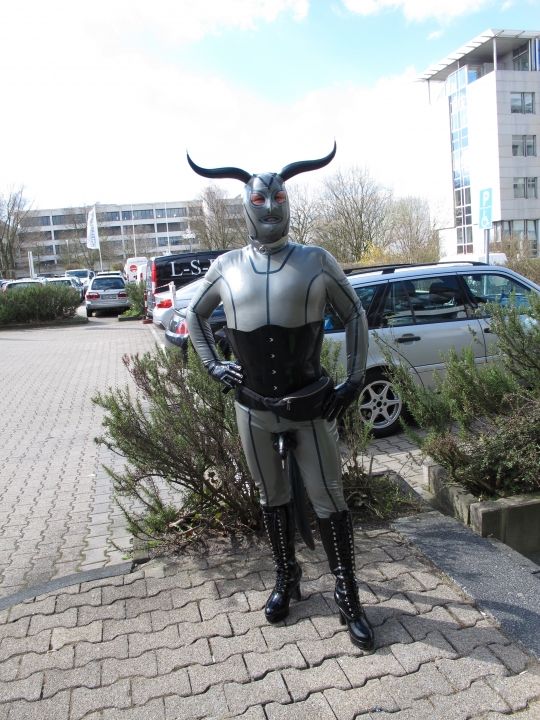 ein Teufelchen outside