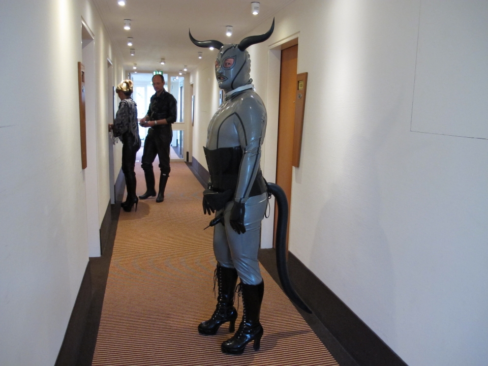 in den Gängen des Hotels