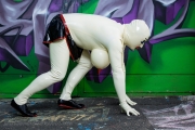 Latex- und Graffiti-Shooting mit Asuka und Katzentatze