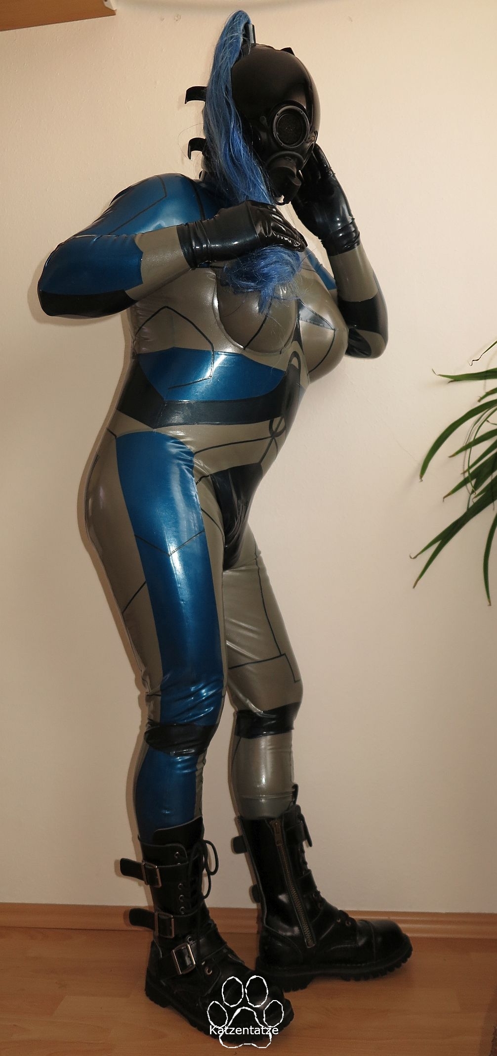 Jupiter Ascending Plugsuit Shooting 7