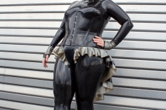 Petra im Catsuit am Stadthafen Essen