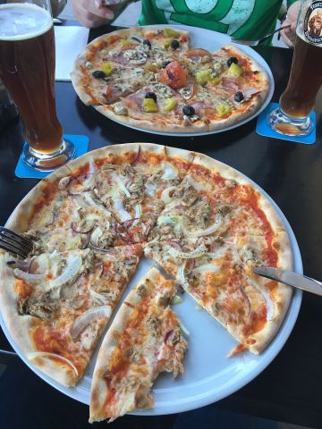in der Pizzeria Estare