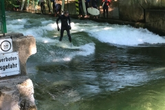 Surfen im englischen Garten