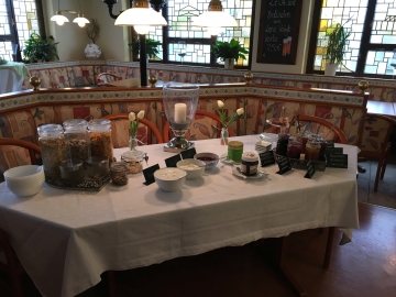 Frühstück im Hotel Stadt Dresden in Nossen
