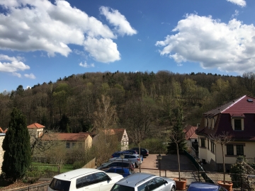 Vesper auf der Terrasse der Hotels