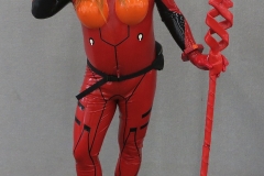 Asuka Langley Sohryu mit dem Speer des Longinus