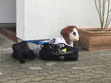 Asuka Akira Kig nach dem Shooting