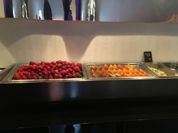 lecker Erdbeeren und Apfelsinenstücke