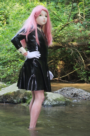 Yuki Yakushi im Wasser