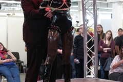 Bondageshow mit Chosen Harry und La Trisha