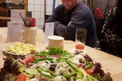 Salatplatte im Brauhaus