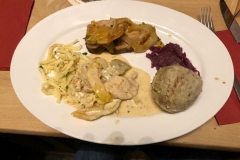 Essen im Brauhaus
