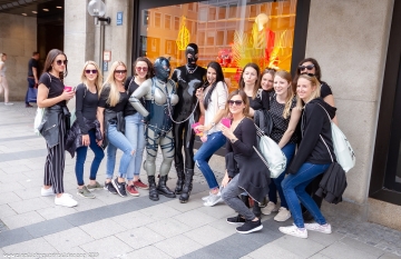 eine Junggessellinnenparty hat Spaß