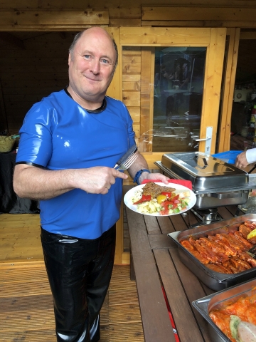 Hurra, es gibt was zu essen