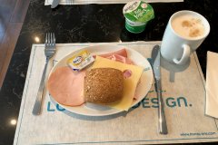 Frühstück am Freitag im Hotel