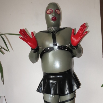 LatexCrazy Kondomsuit mit Harness