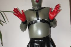 LatexCrazy Kondomsuit mit Harness