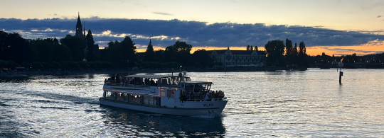 das Salsa-Schiff bei Konstanz