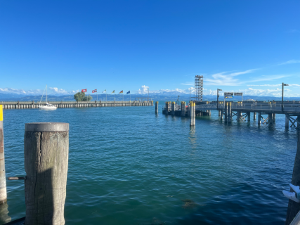 Blick Richtung Schweiz über den Bodensee bei Friedrichshafen