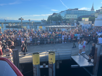 Blick auf den Pier vor der Abfahrt