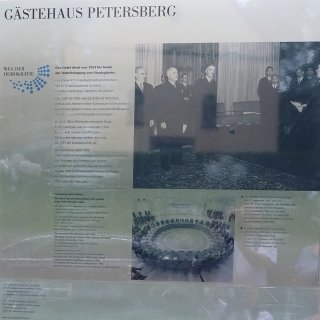 Petersberg, Gästehausschild