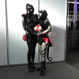 Mystika Luna und Katzentatze