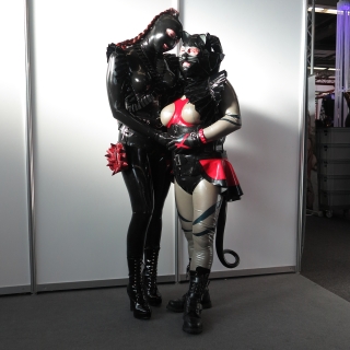 Mystika Luna und Katzentatze