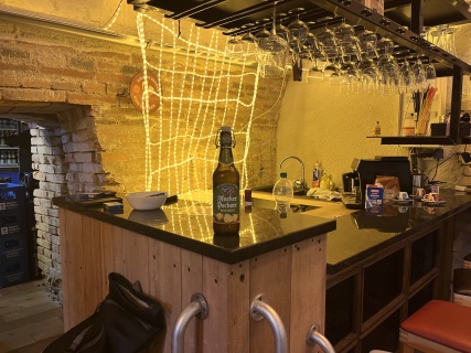die Bar lockt