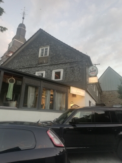 das Lindeneck von weiter weg