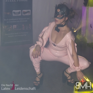 kirsten.vaams - Modenschau