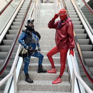 RubSubsea und Katzentatze erobern die Treppe
