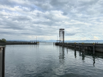 auf der Mole von Friedrichshafen