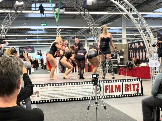 die Cuffkey-Show, Marie wartet