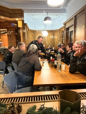 Bar-Impressionen, Blick von aussen