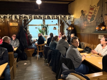 Puszta-Hütte, Treffen der Fetis