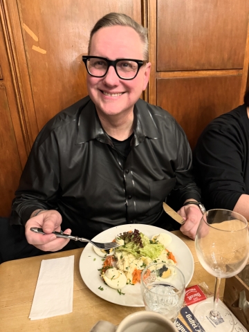 Dirk_schmeckt_sein_Abendbrot