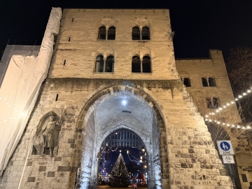 Eigelsteintorburg bei Nacht