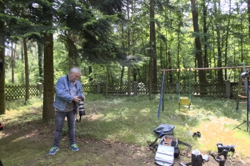 reiko_fotograf bei der Vorbereitung